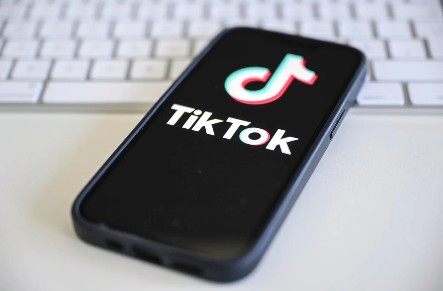 TikTok群控工具：实现规模化流量获取与品牌曝光，助力企业做好全球化扩张