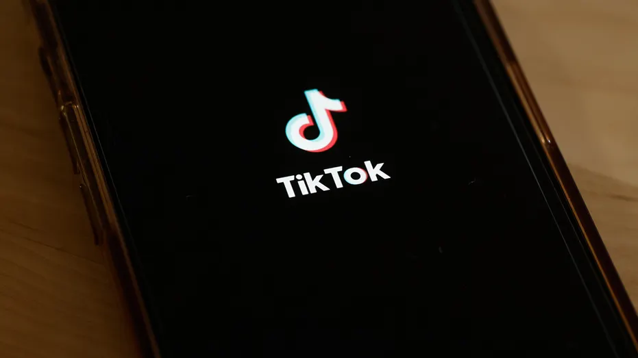TikTok多开系统：实现多账号的并行管理，助力企业在复杂的海外流量环境中占据主动