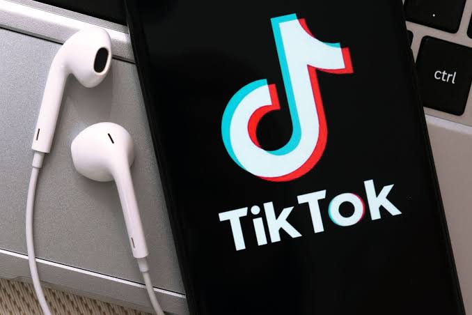 TikTok养号工具：模拟真实的用户行为轨迹，提升账号的权重，构建稳定的流量矩阵