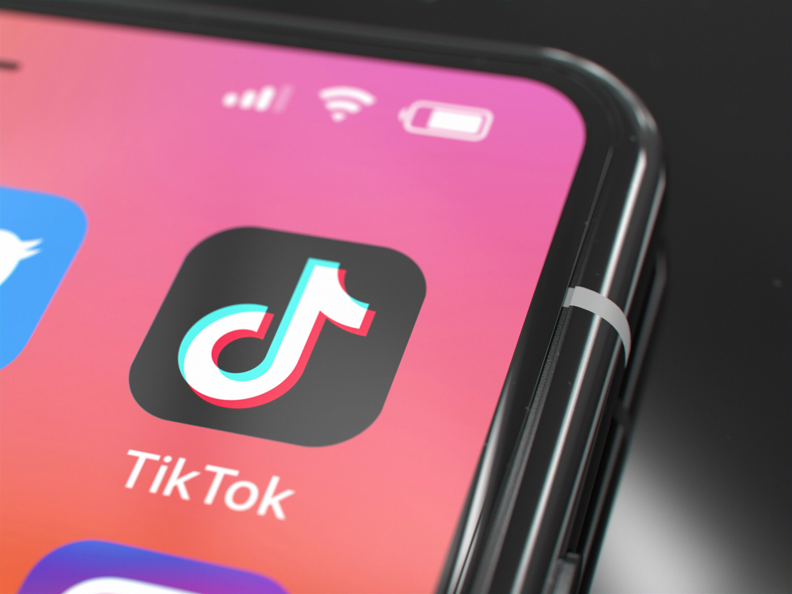 TikTok养号系统:规避关联风险,提高账号权重,构建高质量的账号矩阵