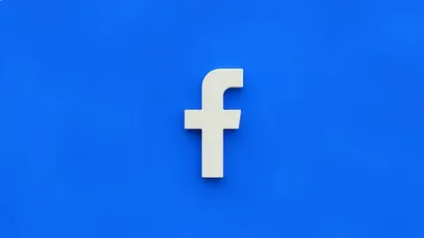 拖拽移动位置;点击图片可编辑地址与说明 Facebook翻译软件推荐:实时AI翻译让聊天无国界,提升品牌海外竞争力