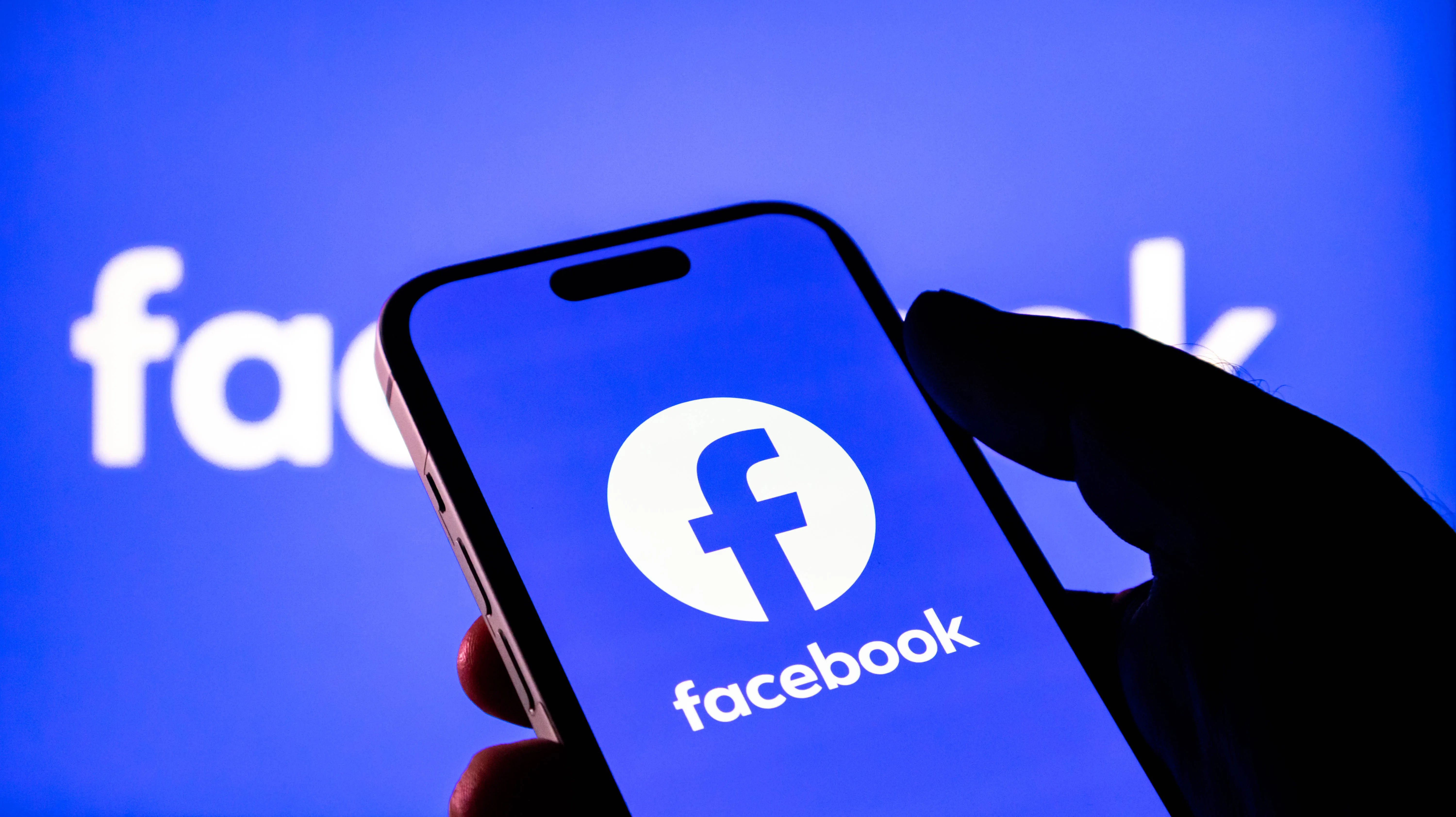 Facebook群发系统：通过自动化手段进行批量发送，构建私域流量闭环