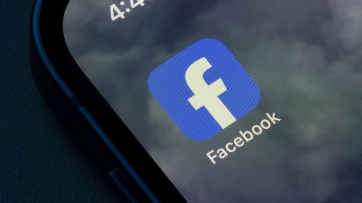 Facebook翻译软件：确保沟通的准确性与及时性，实现更高效的客户转化与品牌增长
