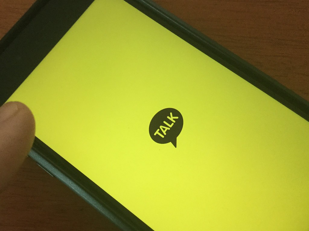 Kakao群控系统：账号集中管理，实现大规模内容分发与互动