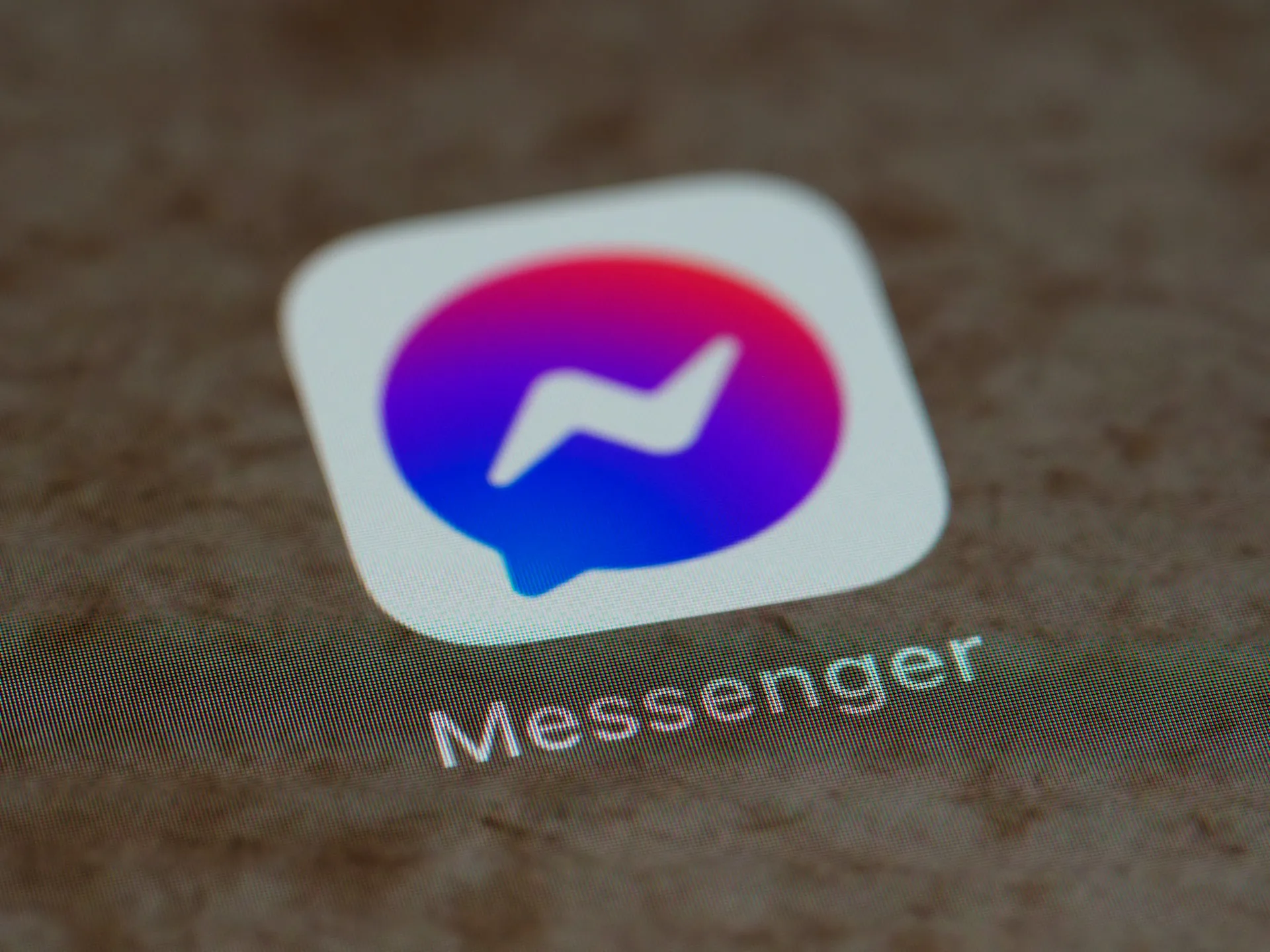 拖拽移动位置;点击图片可编辑地址与说明 Messenger多开工具:在高频次互动中保持账号稳定性并实现跨平台的高效协同