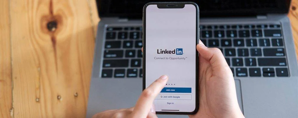 LinkedIn群发工具：如何在高频次、大规模的沟通中保持账号稳定性