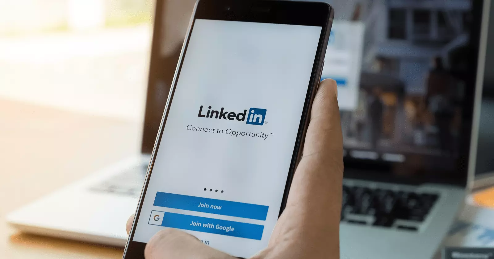 拖拽移动位置;点击图片可编辑地址与说明 LinkedIn云控系统:助力企业高效管理多账号、实现精准触达