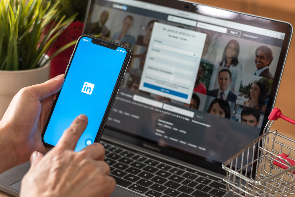 LinkedIn云控软件：如何实现高效群控群发提升获客效率