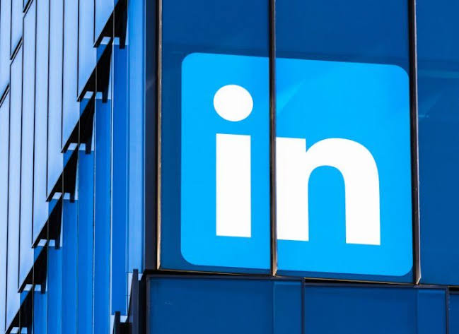 LinkedIn群控软件：提升效率的同时确保账号的长期稳定性