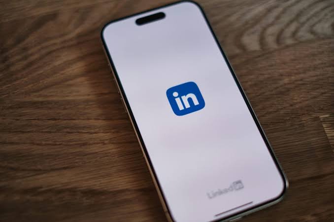 LinkedIn群控工具：实现多账号的集中化管理，提升运营效率