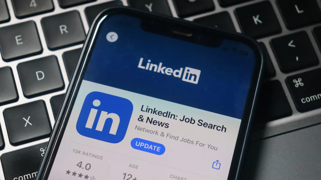 LinkedIn云控工具：高效管理多账号、降低封号风险并实现精准营销