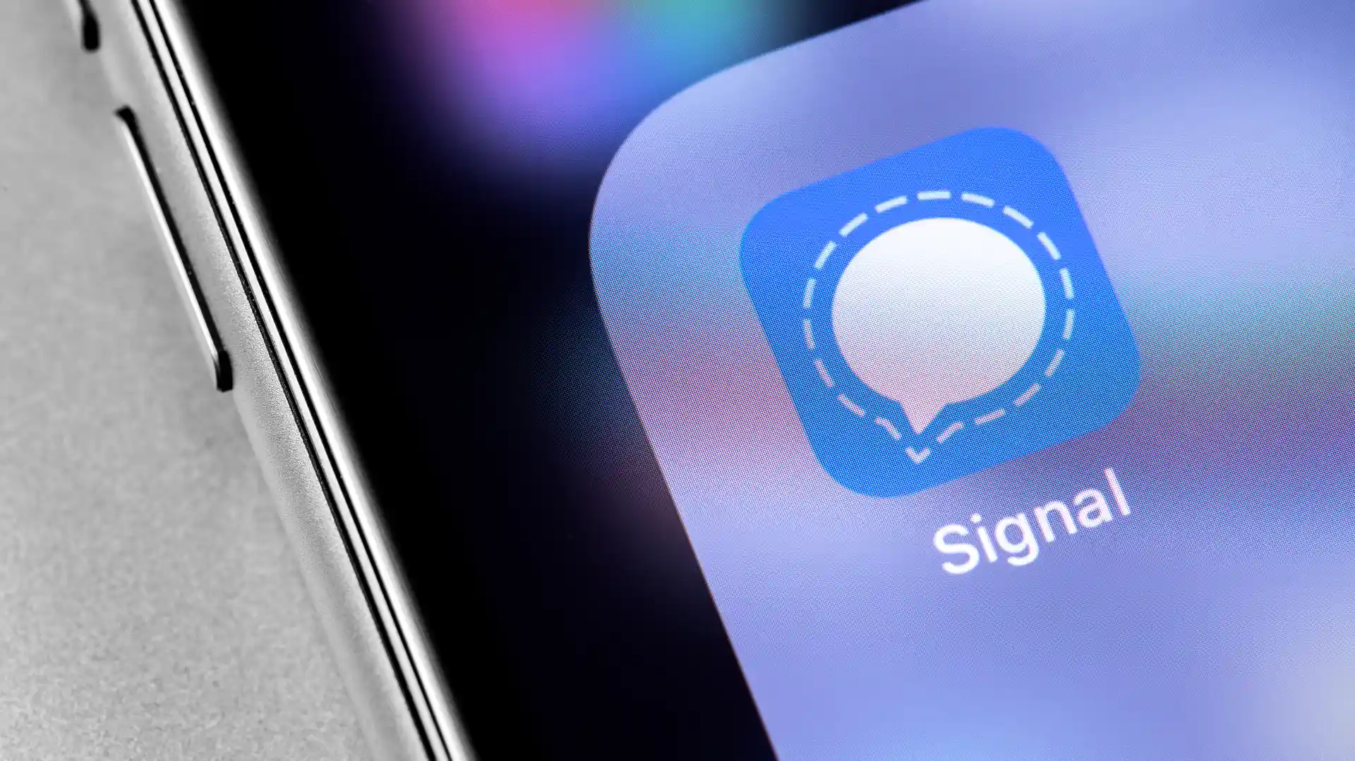 Signal实时翻译：AI自动翻译，实现跨语种交流，确保业务沟通的精准度