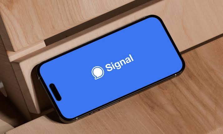 拖拽移动位置;点击图片可编辑地址与说明 Signal云控软件:支持自动化群发、智能群管理以及多账号协同作业