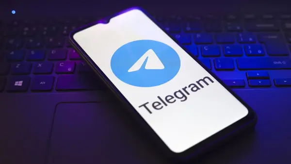拖拽移动位置;点击图片可编辑地址与说明 Telegram群发系统:多账号群发保障营销持续性,短时间内覆盖大量活跃用户