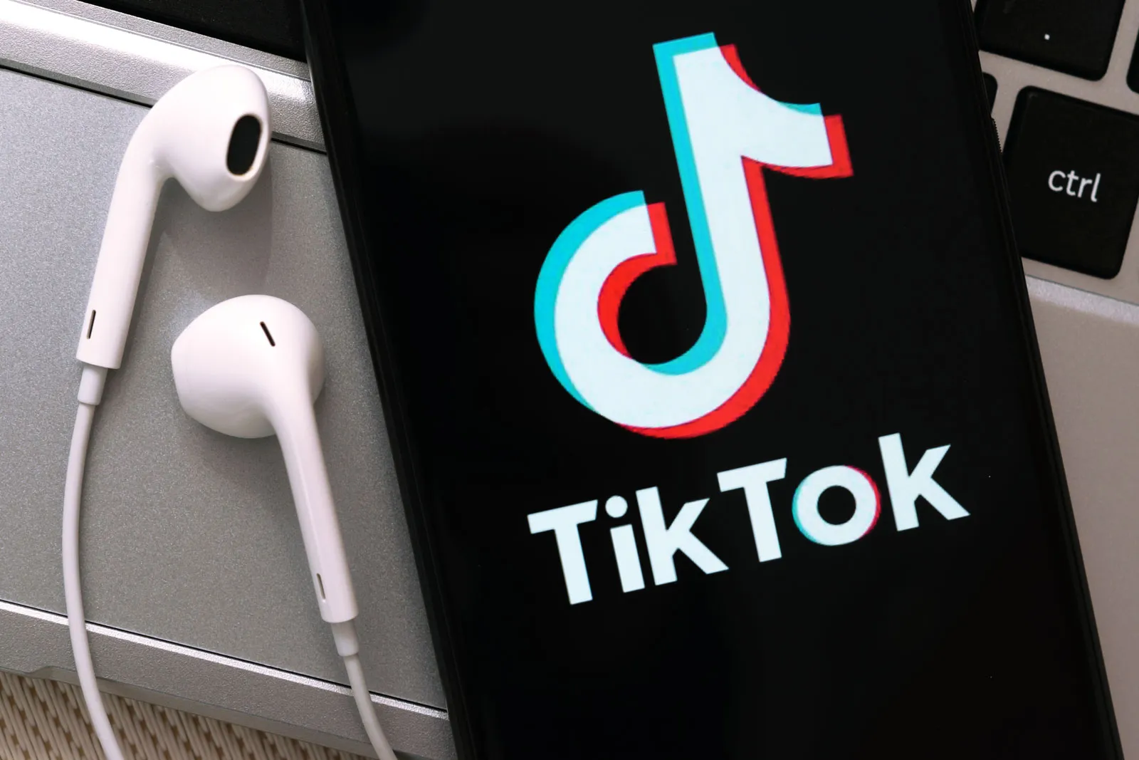 TikTok群控软件：赋能多账号高效运营，重构跨境营销的技术底座