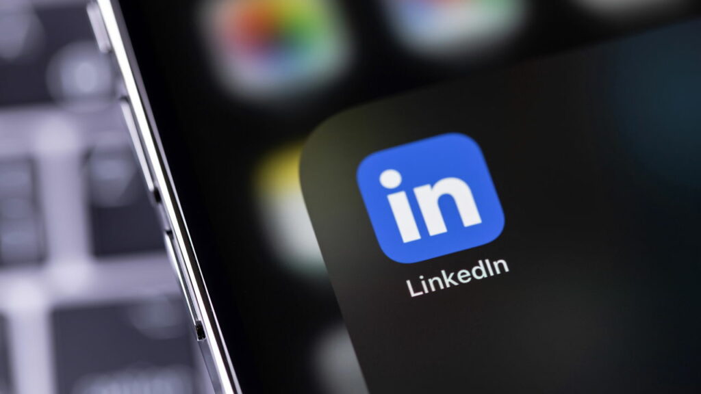 LinkedIn群控系统:构建高效社群运营与精准客户触达体系 LinkedIn群控系统:构建高效社群运营与精准客户触达体系