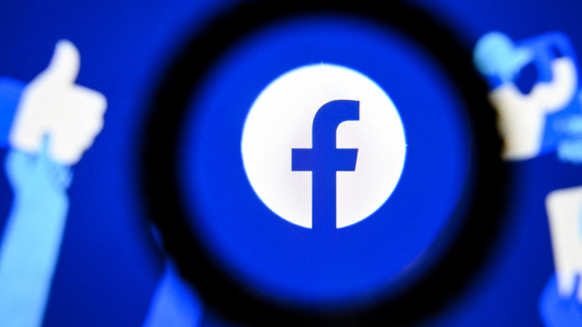 Facebook群控软件：构建高效社群运营的智能管理体系