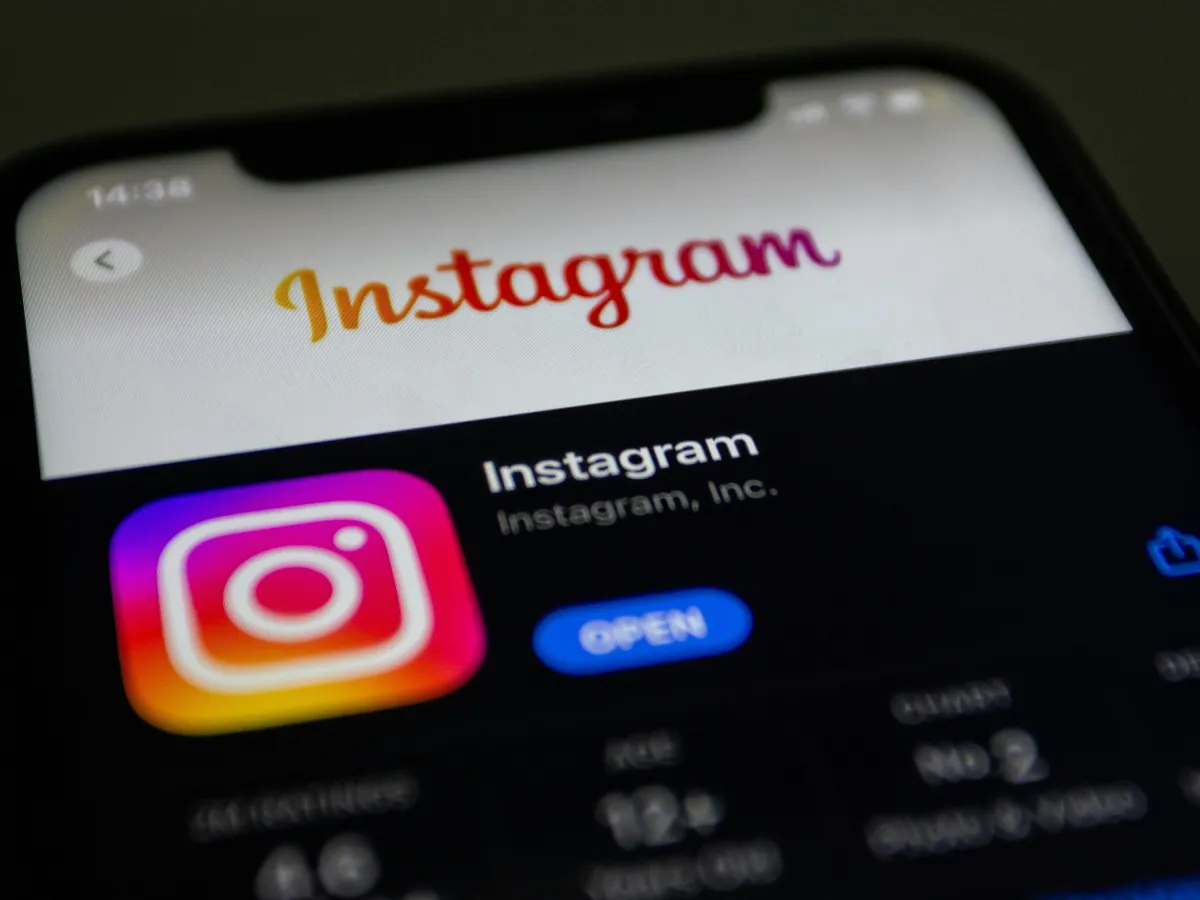 Instagram群发系统：企业构建品牌影响力的核心阵地